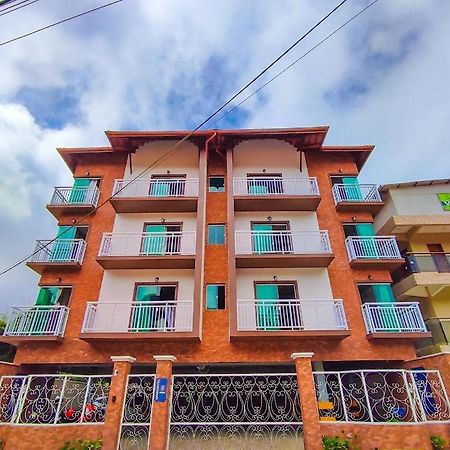 Antiquus Aparthotel Guaramiranga Bagian luar foto